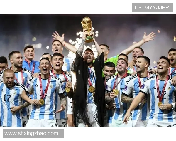 豪横球星纷纷亮相足坛 引领足球新潮流掀起全球热潮