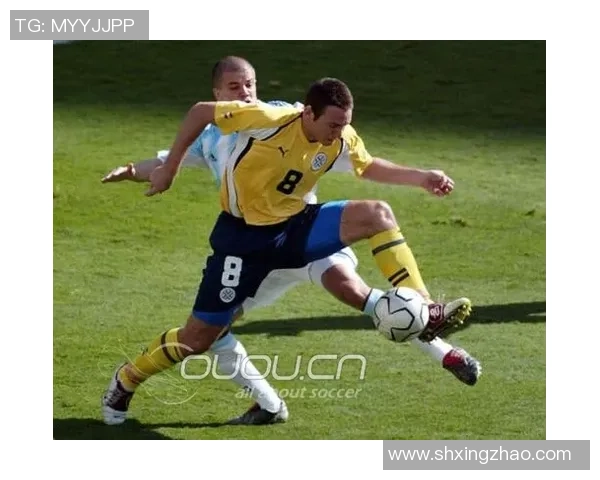 足球明星专属球鞋盘点：透视明星球员的场上战靴与技术魅力